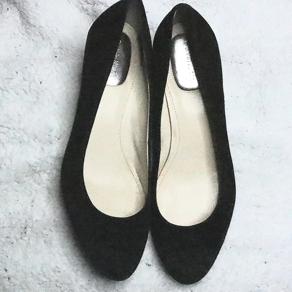 BLACK WEDGES 8.5 Calvin Klein Baylor Suede Classic Basic Office Dressy Work Shoe